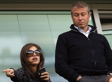 Bong ma Tel Aviv de doa Roman Abramovich hinh anh