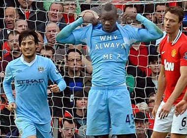 'Ngua chung' Balotelli lam cac fan phat cuong hinh anh
