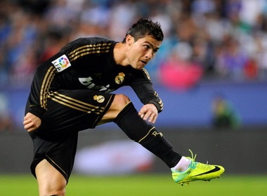 ‘Ban thang karate’ cua Ronaldo dep nhat tuan qua hinh anh