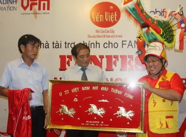 Hoi CDV chuc U23 Viet Nam 'ma dao thanh cong' hinh anh