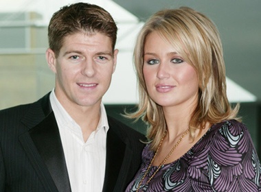 Vo Gerrard lai sinh con gai hinh anh