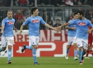 Napoli - Juventus: Lay ‘dat me’ lam diem tua hinh anh