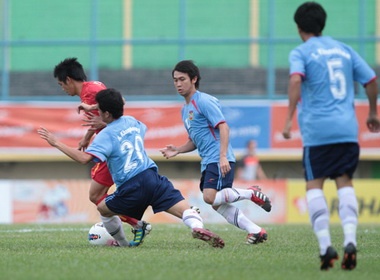 Mat nguoi ngo ngan, U23 Viet Nam van thang nguoc Lao 3-1 hinh anh