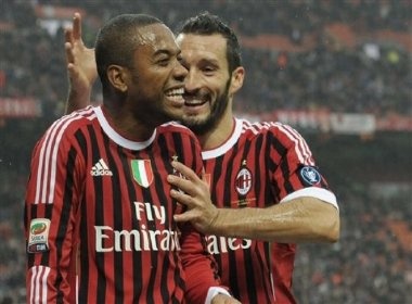 Vong 12 Serie A: Thanh Milan de tho hinh anh