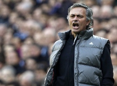 Clip Mourinho an mung hai huoc va Casillas cuu thua khong tuong hinh anh