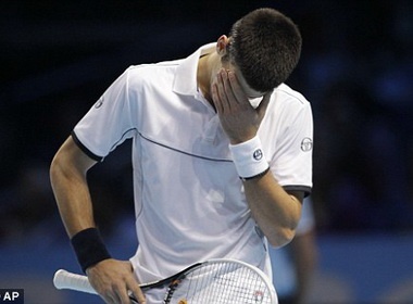 Novak Djokovic chia tay ATP World Tour Finals hinh anh