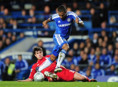 Liverpool tiep tuc khien Chelsea om han hinh anh