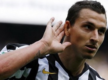 Clip 101 ban thang cua Ibra tai Serie A hinh anh