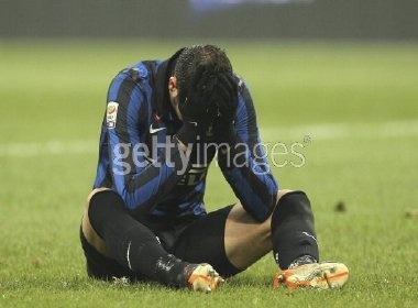 Inter lai nga dau tren san nha hinh anh