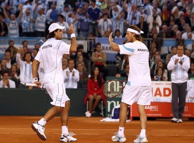 Chung ket Davis Cup: Argentina thang TBN o tran danh doi hinh anh
