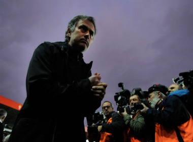 Mourinho, Rooney vang mat o doi hinh tieu bieu chau Au 2011 hinh anh