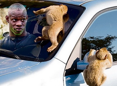 Balotelli gia nhap ‘hoi choi cho’ hinh anh