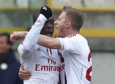 Vap nga tai Bologna, Milan lo co hoi chiem ngoi dau hinh anh