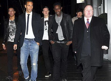 Tiec Giang sinh cua MU ‘mat khach vi thay, kem vui vi vo’ hinh anh