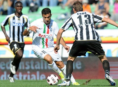 ‘Lao ba’ gap han vi lich thi dau thay doi? hinh anh