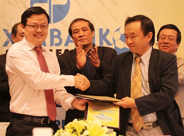 VPF thay VFF nhan 30 ty dong, doi V-League thanh Ngoai hang hinh anh