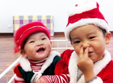 'Cuc cung' cua Hong Son lam ong ba gia Noel hinh anh