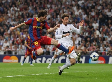 Cho sieu kinh dien o tu ket Cup Nha vua hinh anh