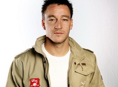 Nha John Terry bi tan cong khong ro nguyen nhan hinh anh