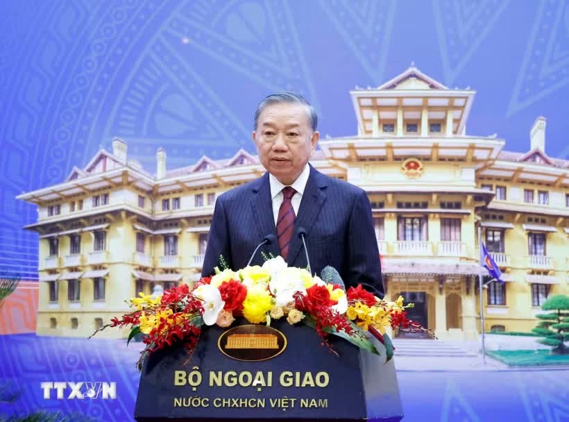 Tổng Bí thư, Chủ tịch nước nêu 6 trọng tâm của công tác đối ngoại