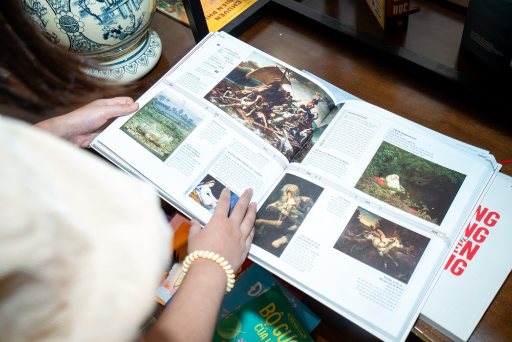 Cuoc dau tu khong don gian cua cong ty sach hinh anh