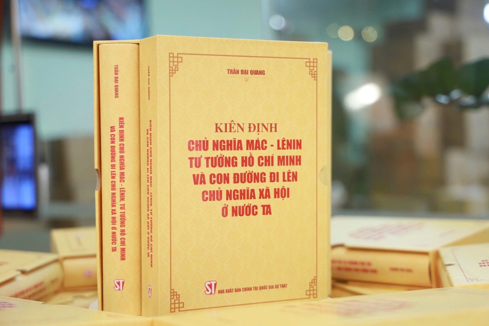 Ra mắt sách tuyển chọn 70 tác phẩm của cố Chủ tịch nước Trần Đại Quang