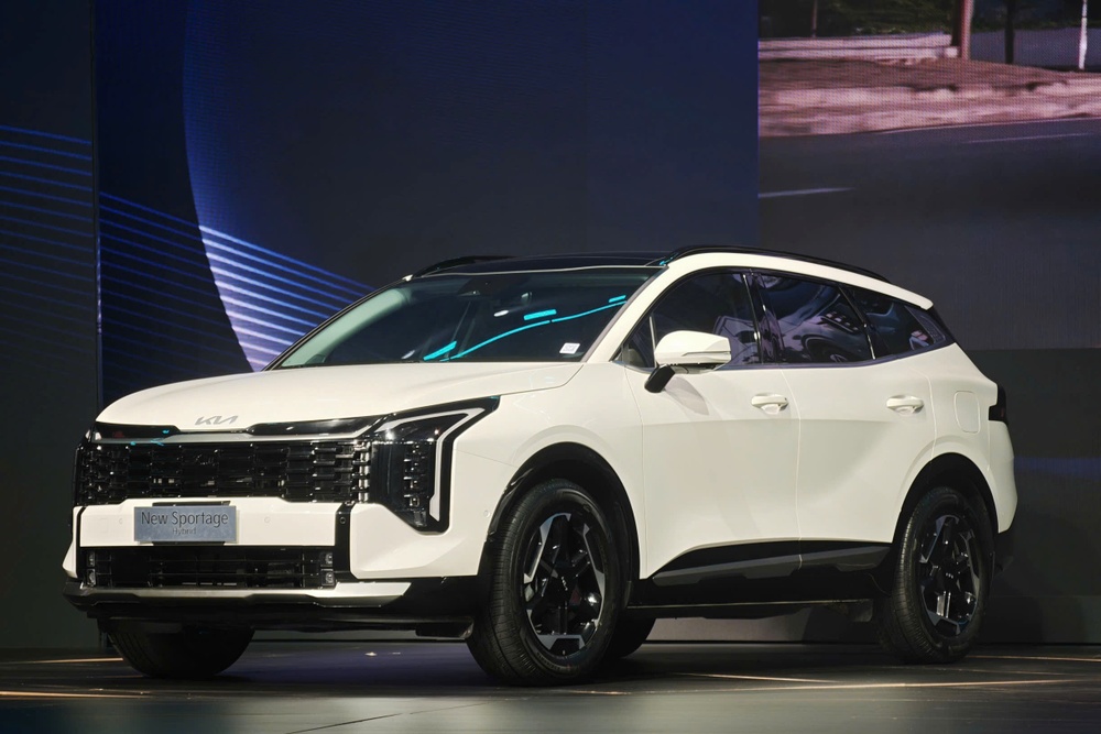 SUV cỡ trung - điểm đến mới của các hãng xe tại Việt Nam