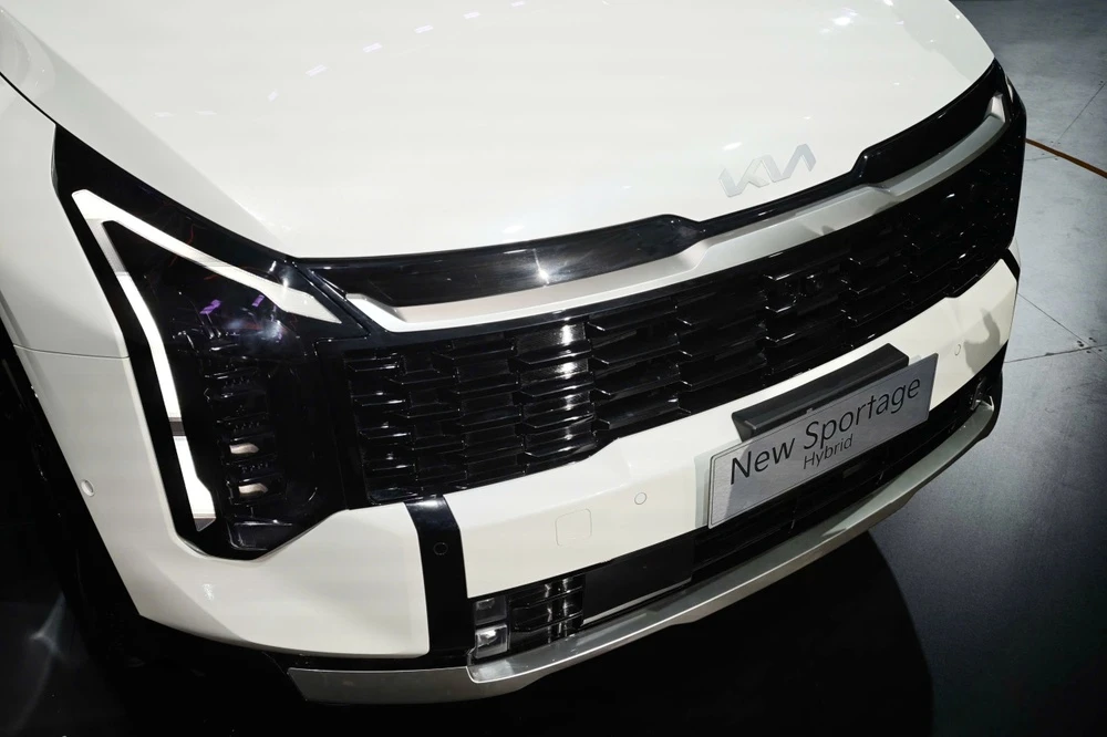 Thiet ke moi, them ban hybrid, Kia Sportage se the nao? hinh anh