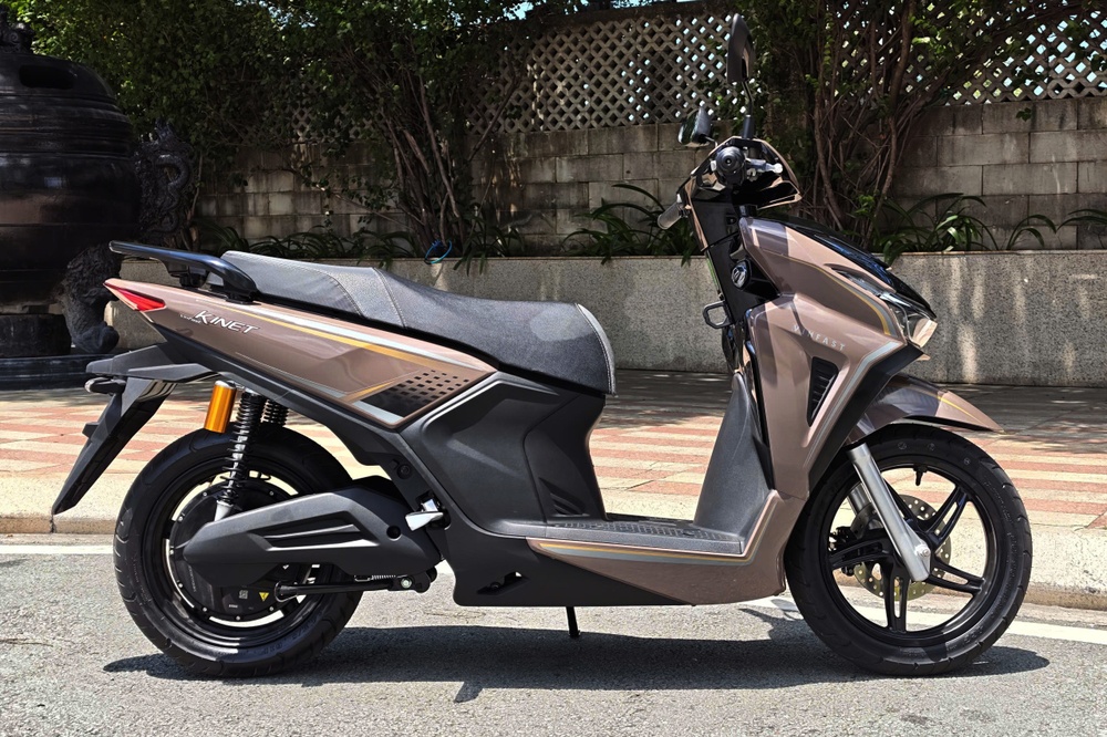 Trải nghiệm nhanh VinFast Kinet, ngoài cốp xe còn gì đặc biệt?