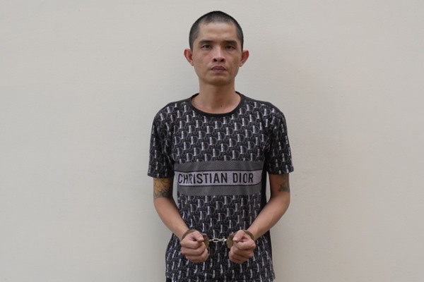 Duong day che tao sung rao ban tren mang xa hoi van hanh tinh vi the nao? hinh anh