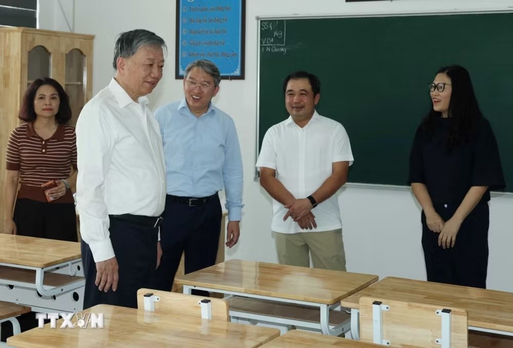 Tổng Bí thư, Chủ tịch nước kiểm tra tiến độ Vành đai 1, trường học mới ở Hà Nội