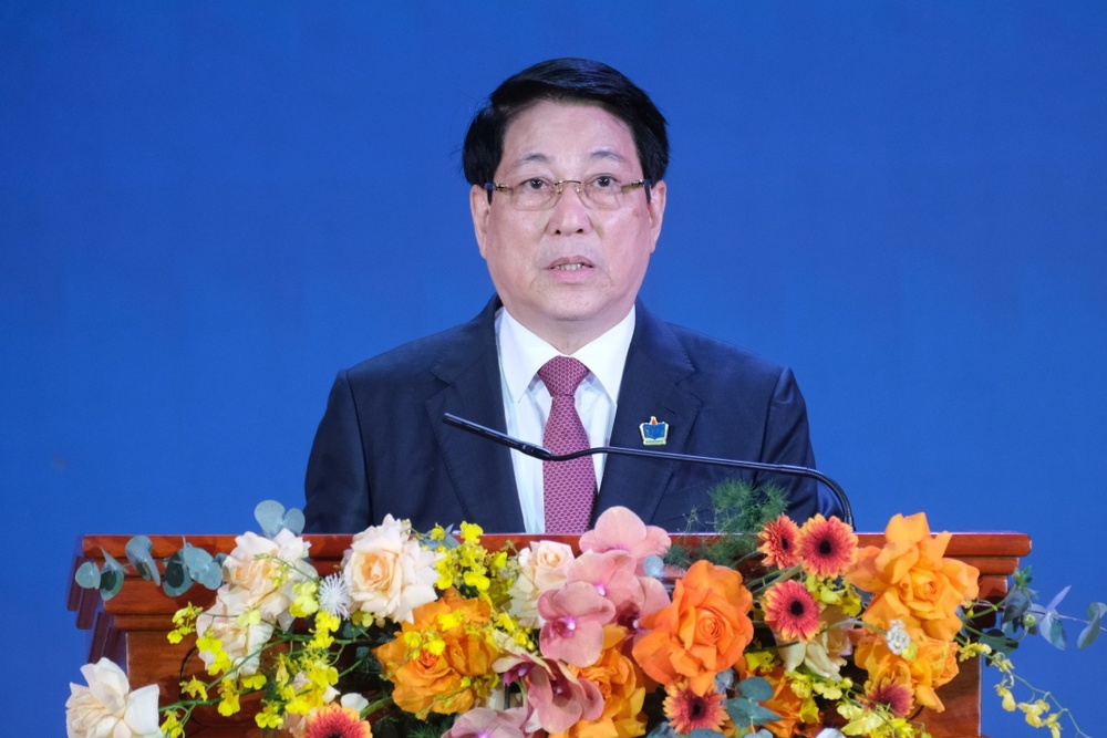 Chu tich nuoc Luong Cuong: Trong nguoi phai bat dau tu nhan cach hinh anh