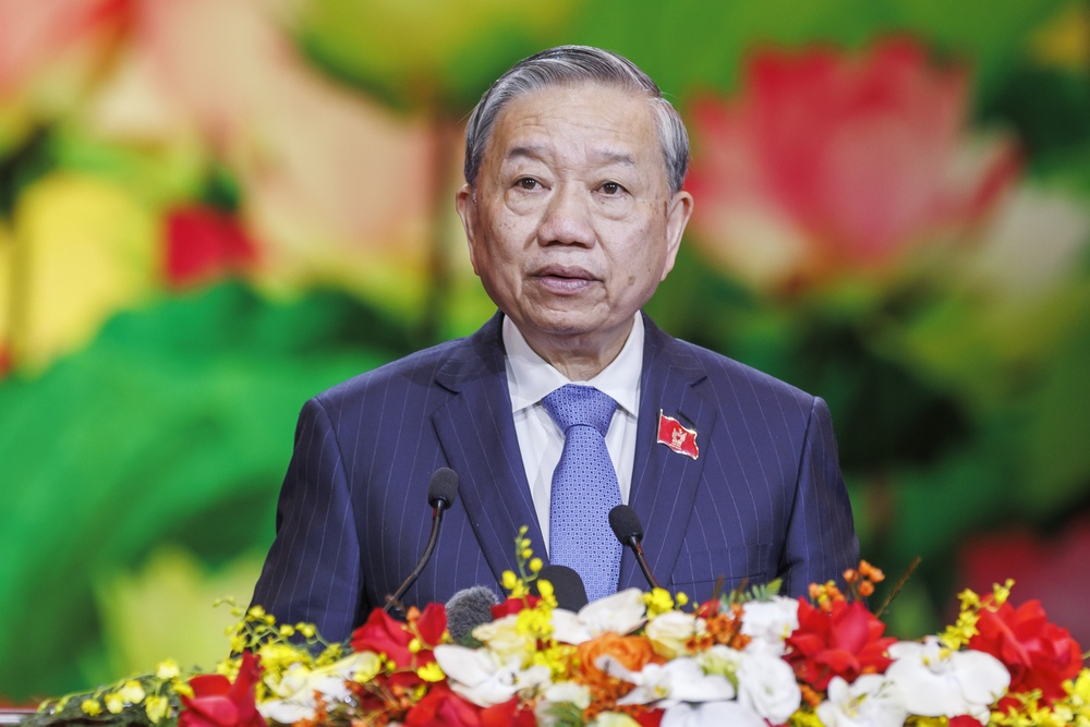 Tong Bi thu: Thi dua la mang lai loi ich cho dat nuoc, cho nhan dan hinh anh