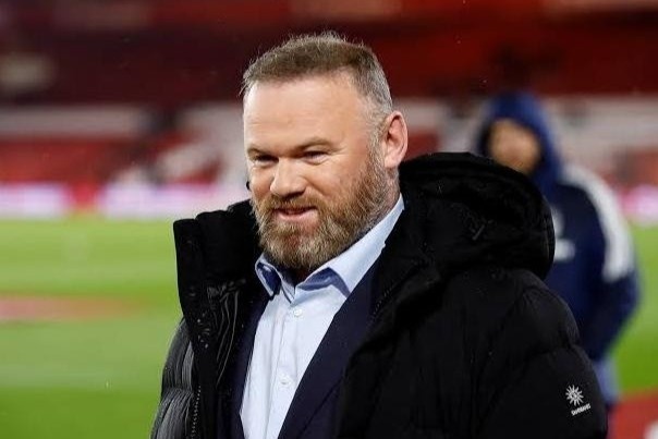 Rooney bat binh voi quyet dinh cua FIFA hinh anh