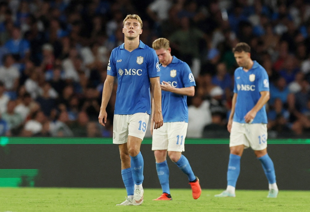 Nghịch lý của những số 9 đắt giá ở Champions League