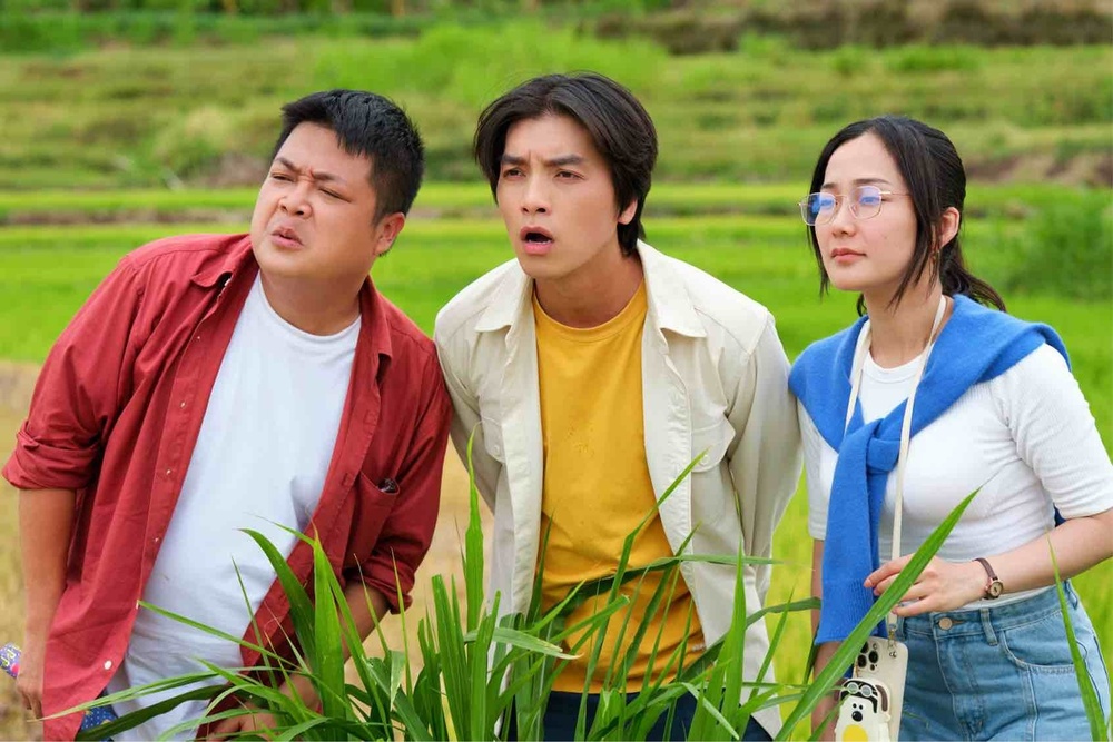 'Kính vạn hoa' thoi thóp ngoài rạp