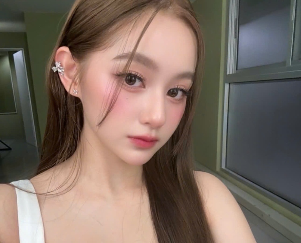 Vẻ quyến rũ của sao nữ 'Tà thuật huyết ngải'