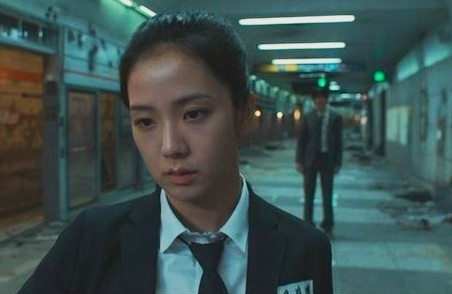 Phim của Lee Min Ho, Jisoo gây bức xúc