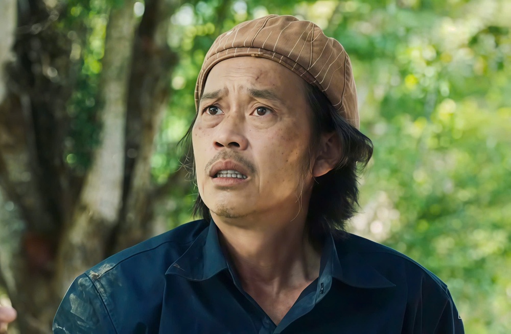 Phim có Hoài Linh đụng độ với cơn sốt 'Mưa đỏ'