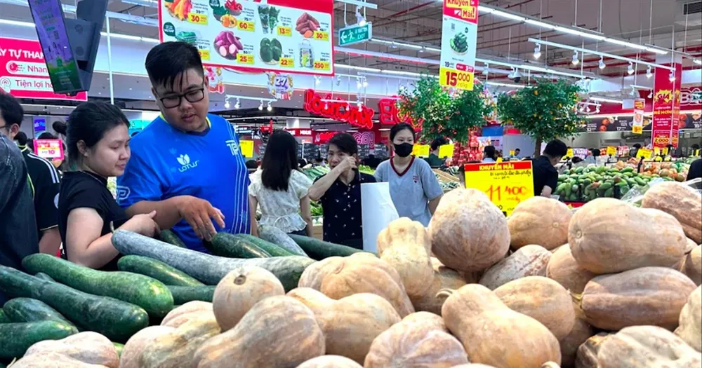 Tang luong toi thieu 7,2% dung de gia tang theo hinh anh