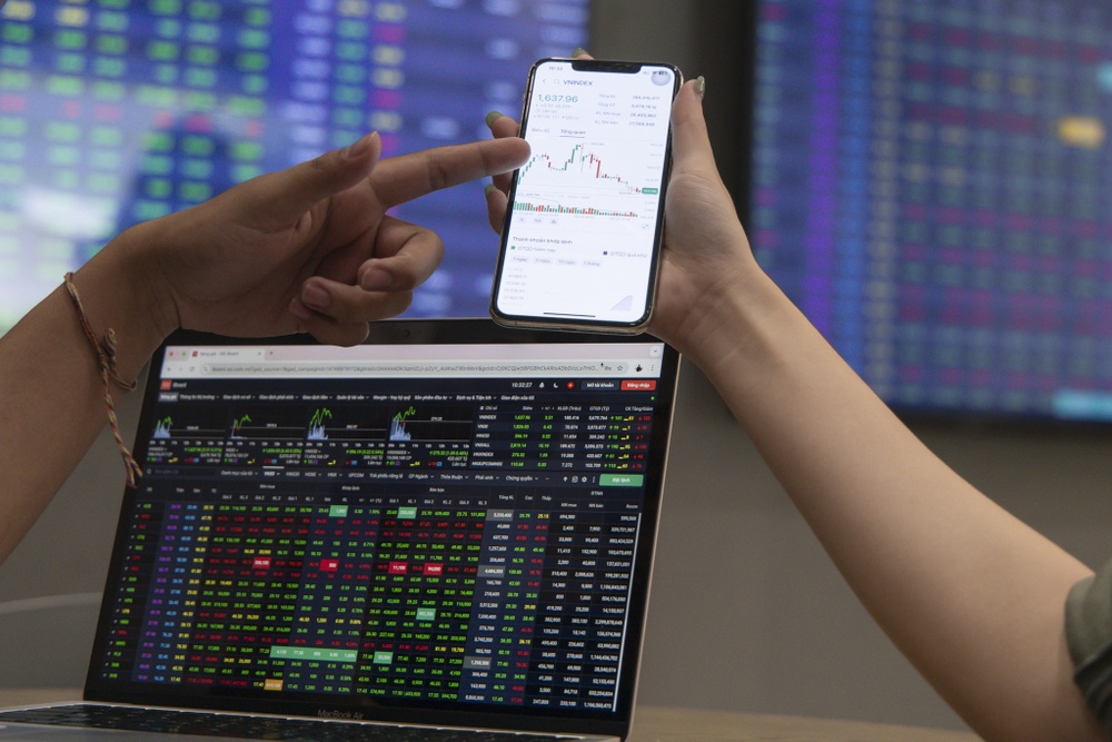 Gia tri 4 tap doan von Nha nuoc giam 60.000 ty mot ngay hinh anh