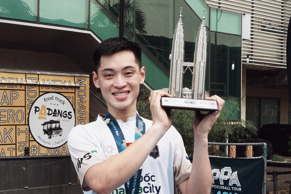 VDV pickleball Truong Vinh Hien sau 2 chuc vo dich don nam hinh anh