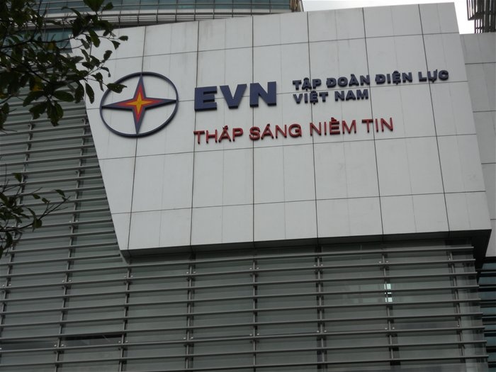 EVN xoa het lo luy ke, cam hon 150.000 ty gui ngan hang hinh anh