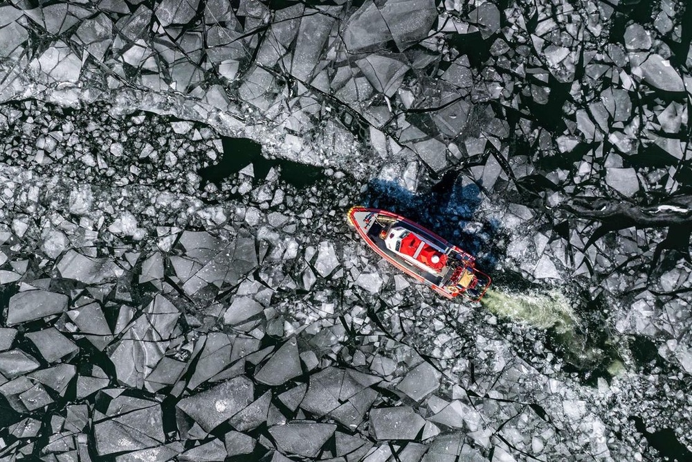 Canh song Han dong bang gay sung sot nhin tu tren cao hinh anh