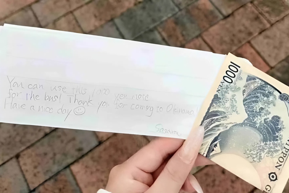 To 1.000 yen di xe buyt khien khach Trung Quoc suyt khoc o Nhat Ban hinh anh