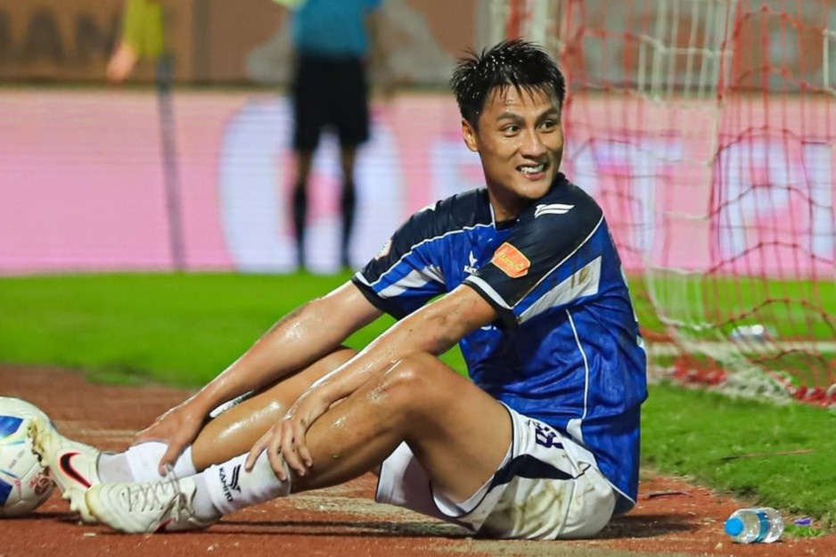 Truong hop ky la cua Mac Hong Quan o V.League hinh anh
