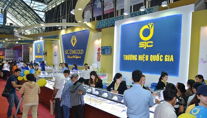 Ket luan thanh tra SJC: Mot minh Tong giam doc tu quyet gia vang hinh anh