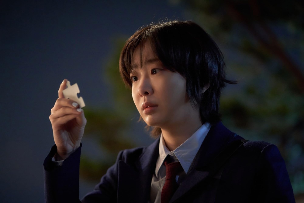 Sát nhân giấu mặt trong 'Chín mảnh ghép bí ẩn' là ai?