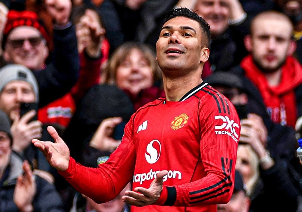 Casemiro gay tiec nuoi hinh anh