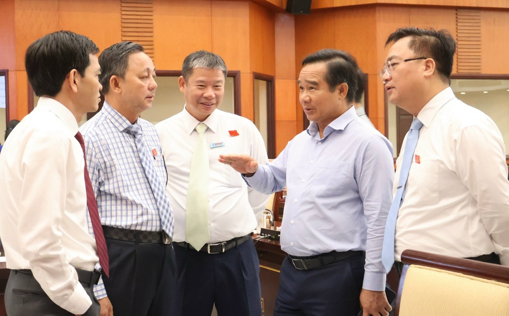 Cứu bệnh nhân thận, giữ chân bác sĩ: Quyết sách vì dân của TP.HCM